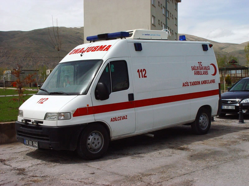 Sejarah Mobil Ambulance  gulirbawah