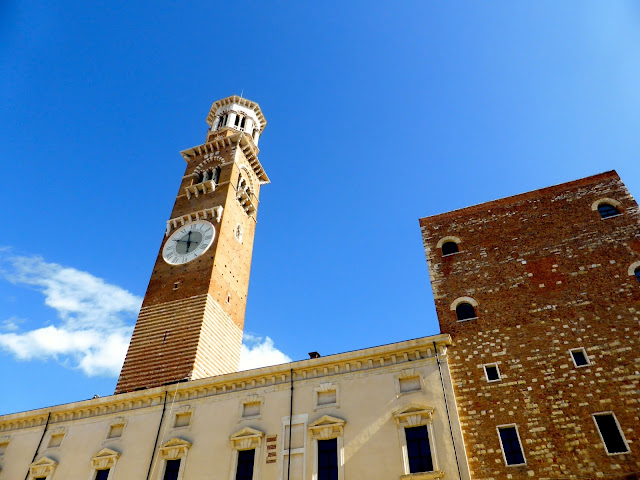 verona-piazza-delle-erbe