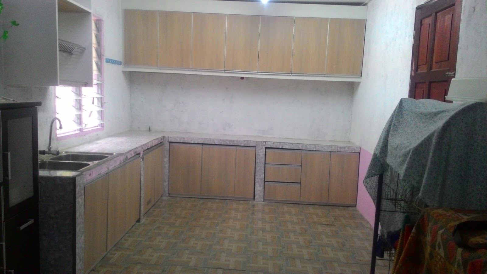 Menarik Pintu Dapur Setengah Pintu Minimalis Pintu Minimalis