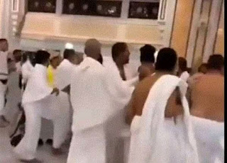 SUBHANALLAH: Faɗa ya ɓarke a Masallacin Ka’aba na Saudiyya