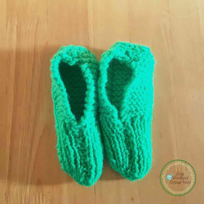 easy-knitted-slippers