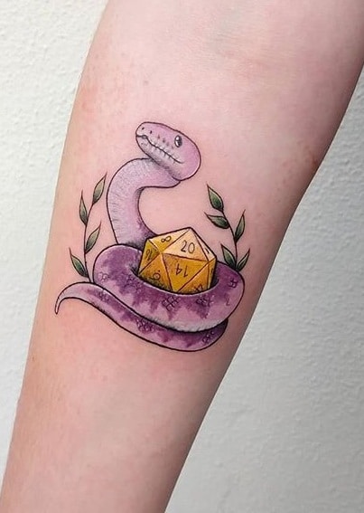 Tatuagem de Cobra - 156 ideias femininas para inspirar vocês