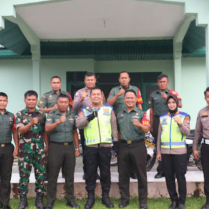 Kapolres Pelalawan Wujudkan  Sinergitas Antara TNI -Polri sambang  Koramil 09 Langgam Sambil Sarapan Bareng
