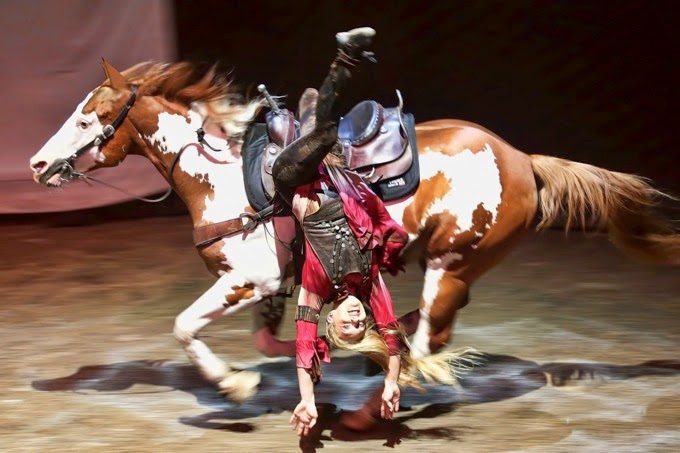 CavaliaTrickRiding3