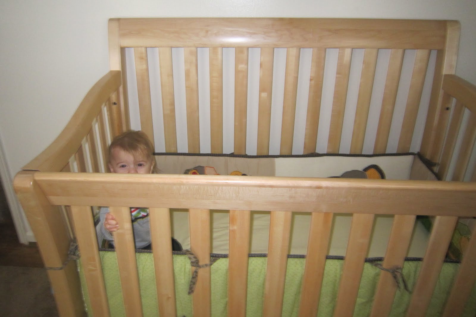 The Gille's: Product Review: Baby Cache Uptown Crib and Case