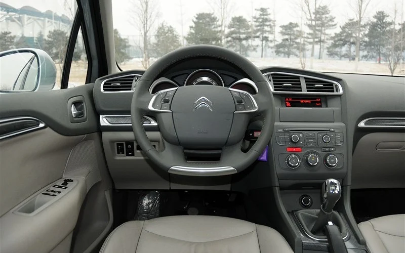 Citroen C4 Lounge