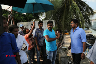 Enakku Vaaitha Adimaigal Tamil Movie Working Stills  0008.JPG