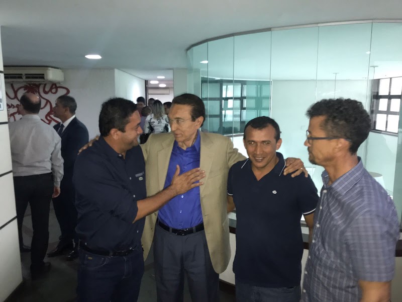 LOBÃO É ACLAMADO EM IMPERATRIZ NA MANHÃ DESTA TERÇA (07)