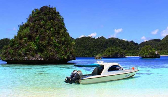 TEMPAT WISATA MENARIK DI KABUPATEN FAKFAK 10 TEMPAT WISATA MENARIK DI KABUPATEN FAKFAK, PAPUA