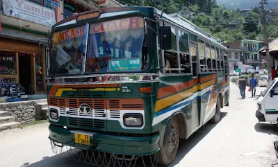 インドのバスのイメージ