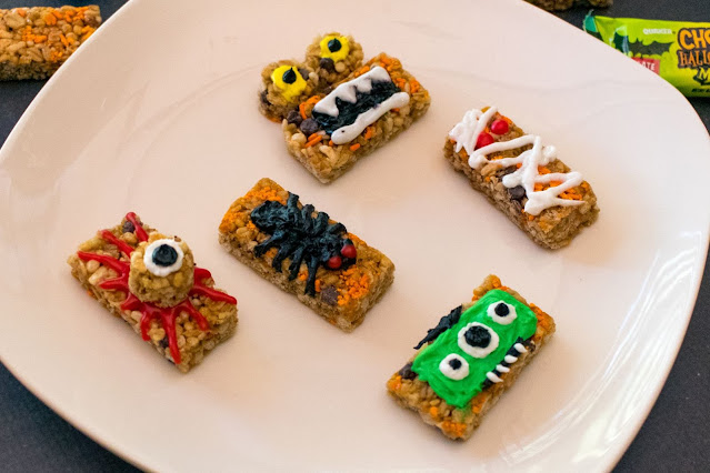 How to Make Chewy Halloween Mini Bar Monster Snacks