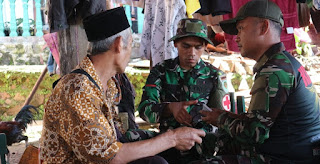 Berikan Pelayanan Terbaik, Prajurit Yonzipur 3/YW Bantu Korban Gempa Cianjur