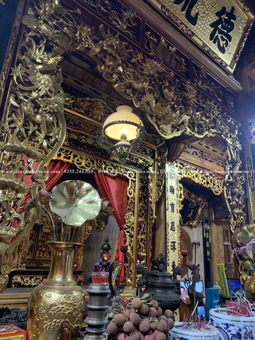 Tham khảo phòng thờ Bắc Ninh: Có nên đặt bàn thờ ở giữa nhà?