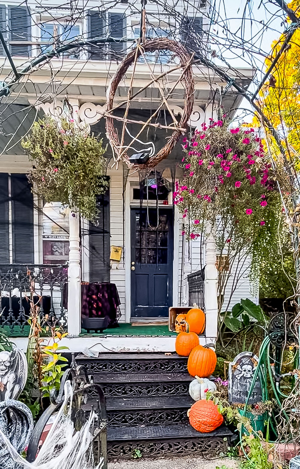 Spooky and fun Halloween porch decor
