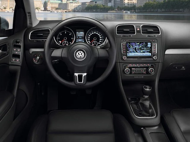 VW Golf 2010 - interior