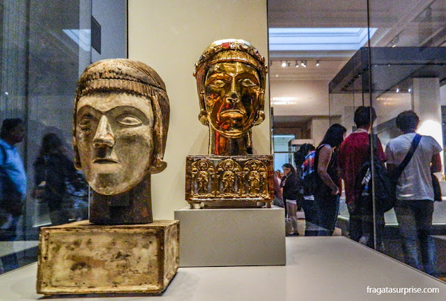 Máscaras etruscas no Museu Britânico de Londres
