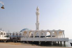 Mencintai Masjid: Masjid terapung laut merah (Masjid 
