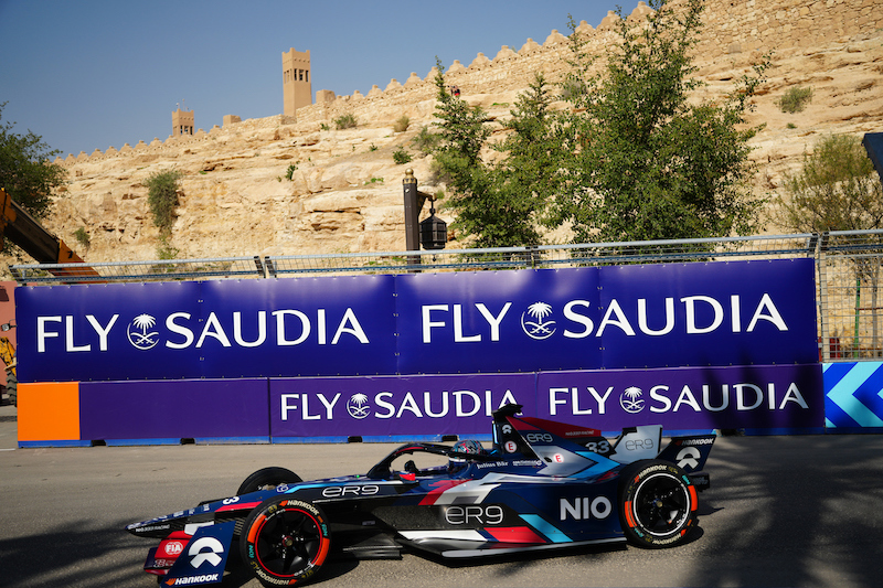 Fórmula E: Mitch Evans, de Jaguar se lleva la práctica del sábado en Diriyah sobre Ticktum