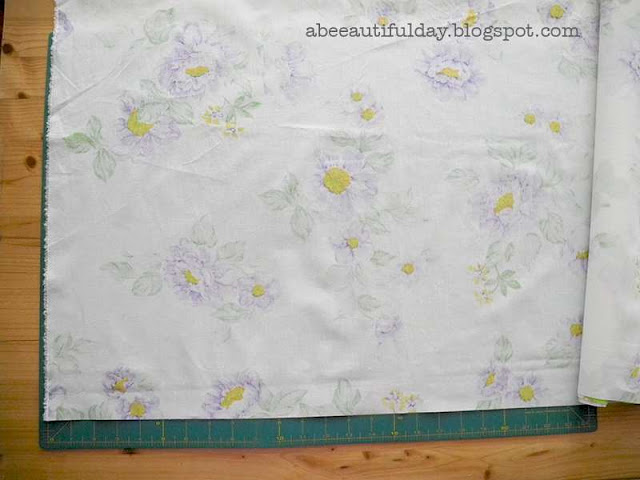 Tutorial-Single Piece Rectangular Pillow Cover-abeeautifulday.blogspot.com