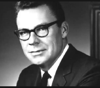 Earl Nightingale: Most 23+ Motivational & Inspirational Quotes on Success, Courage which Empower in your life 