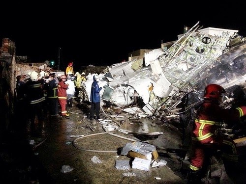 Máy bay rơi tại Đài Loan, 48 người chết