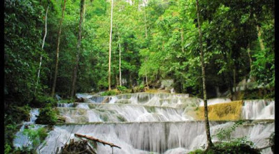 air terjun maromo