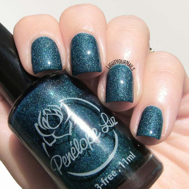 Smalto Penelope Luz Cicuta indie nail polish