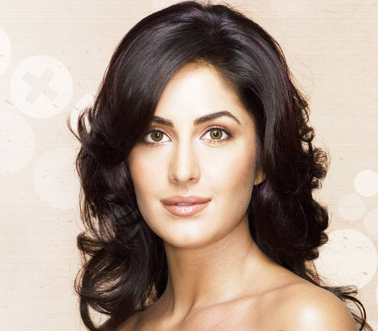 Katrina Kaif mini biography and beautiful wallpapers