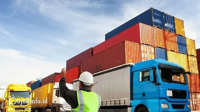 Broker dan freight forwarder merupakan agen transportasi yang memfasilitasi