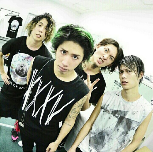 Lirik Lagu One Ok Rock Wherever You Are Lirik Terjemah Bahasa Indonesia Belajar Bahasa Jepang Bersama Online Gratis