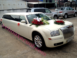 Cho thuê xe cưới limousine