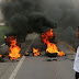 Funcionários da CamposTur fecham a BR 356 em protesto