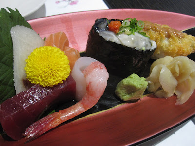 The Oyster and Crab Restaurant, sashimi sushi