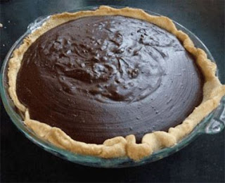 Granny’s Cocoa Cream Pie