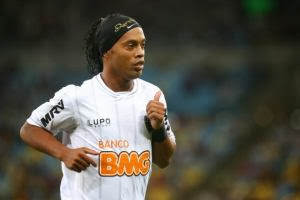 Ronaldinho, Tak Menutup Kemungkinan Balik Ke Paris