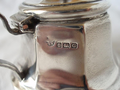 BELL SHAPED MUSTARD POT, STERLING SILVER, BIRMINGHAM 1931