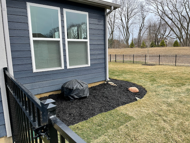 finished product new landscaping bed