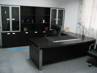 contoh gambar Meja Kantor minimalis