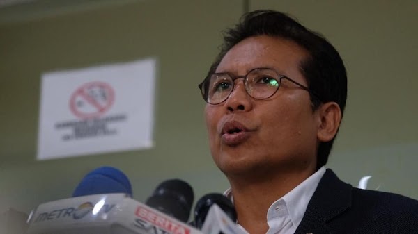 Fadjroel Rahman Sebut UU ITE Solusi Basmi Hoax di Dunia Digital