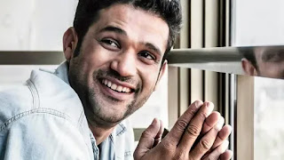 sohum shah is inspired by kangana ranaut to do meditation