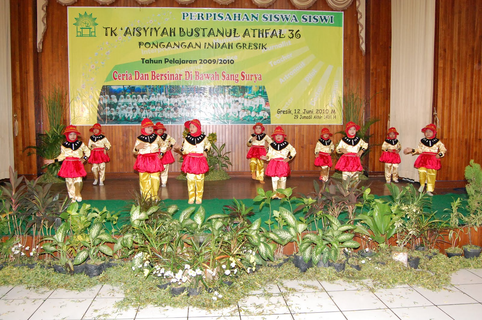 TK Aisyiyah 36 Pongangan Indah PERPISAHAN KELOMPOK B