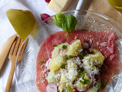 Carpaccio, kiwi, basilic et parmesan 