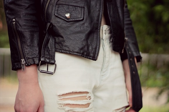 TOPSHOP JEANS & LEATHER JACKET DETAILS