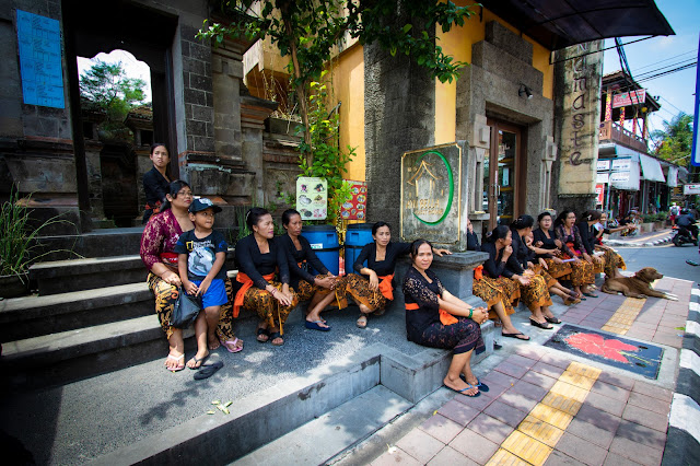 Cerimonia cremazione nella Monkey Forest, Ubud-Bali