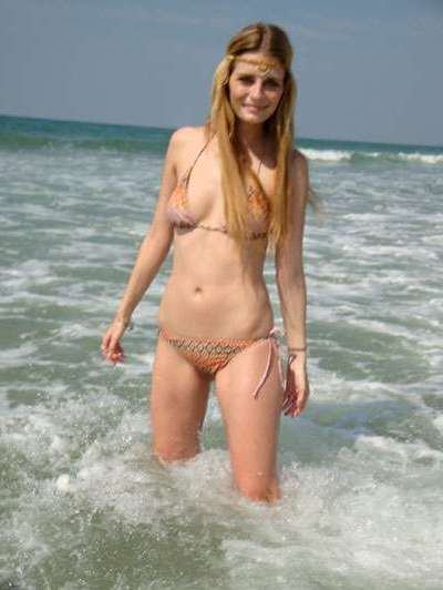 Mischa Barton Bikini Pics