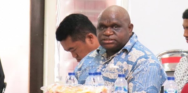 Mendagri Digoyang Isu Terpapar Covid-19, Natalius Pigai: Ini Sudah Langgar HAM!