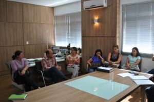 Servidores e Executivo reúnem-se em Siderópolis para tratar de carreira dos professores