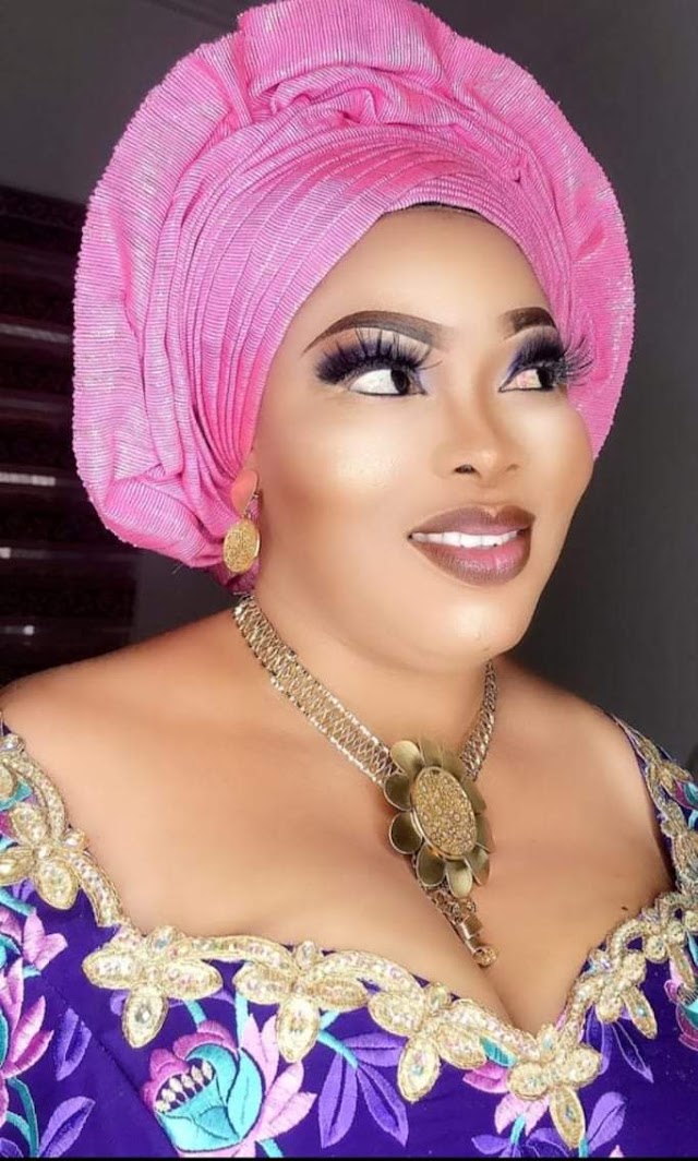 Lagos Stylish Lady, Naomi Adenike Osibodu Looking Stunning As She Adds+1