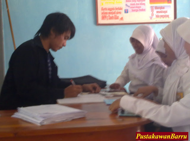 Mengenal Sikap dan Kemampuan Berkomunikasi Pustakwan Nasional