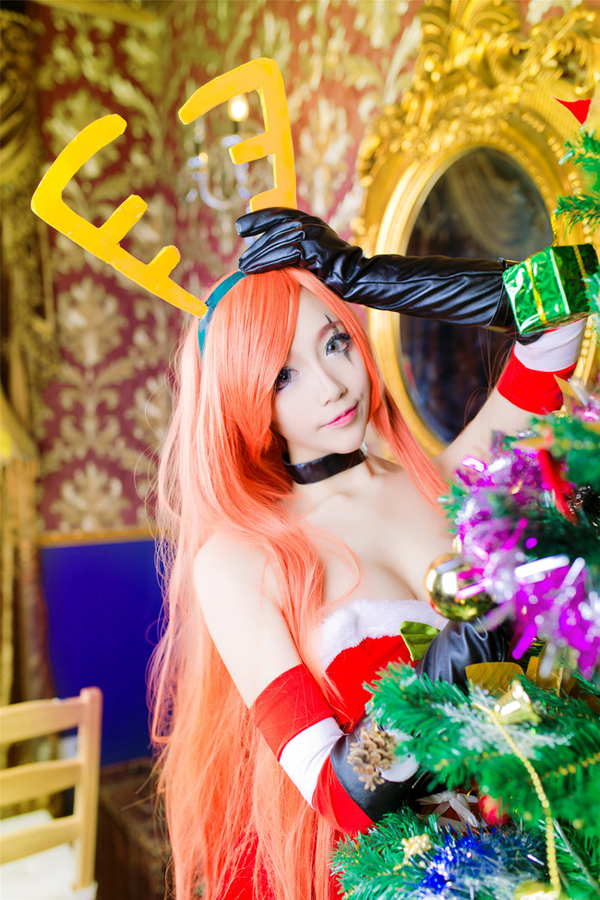 Bộ Ảnh Cosplayer Katarina Cô Nàng Tuần Lộc 